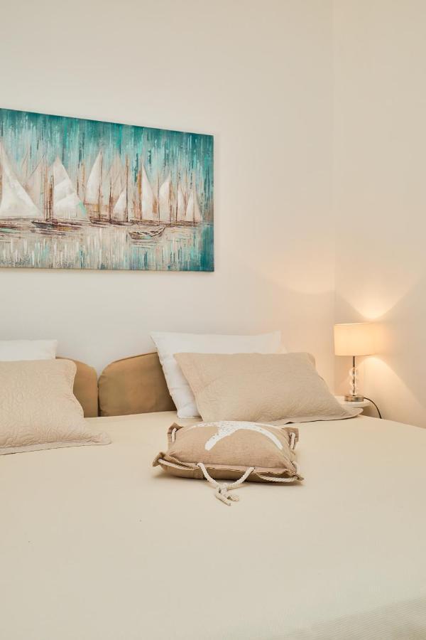 Studio Dolores-Apartment By The Sea Maranovići Exteriör bild